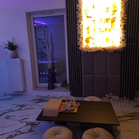 New In Gdansk! Red Room In The Heart Of Gdansk - Bdsm - With A Luxury Jacuzzi And Access To A Sauna Eksteriør bilde