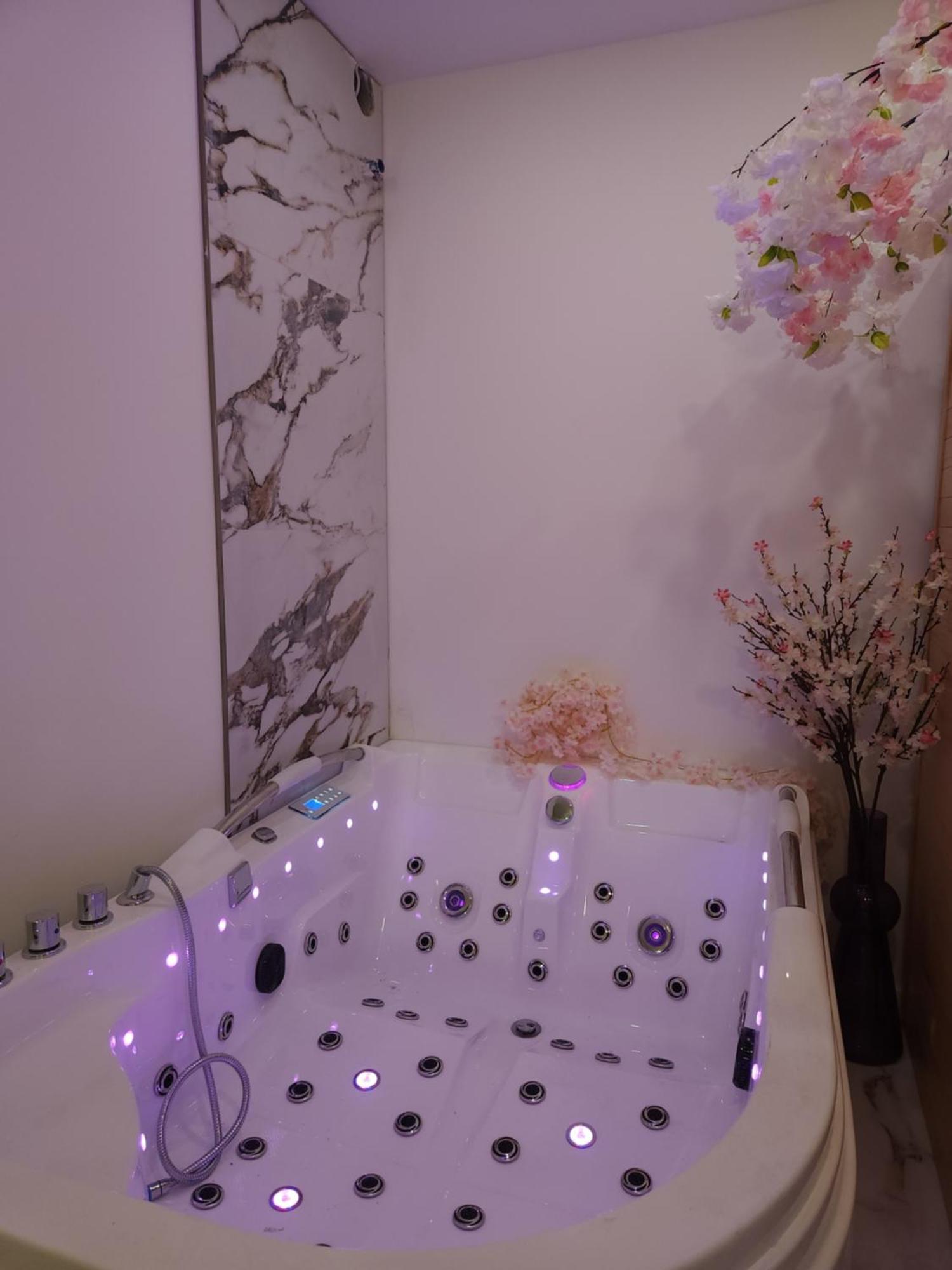 New In Gdansk! Red Room In The Heart Of Gdansk - Bdsm - With A Luxury Jacuzzi And Access To A Sauna Eksteriør bilde